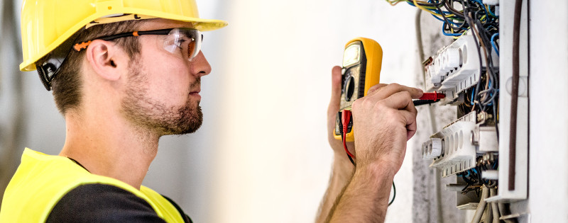 Commercial Electrician in Morganton, North Carolina