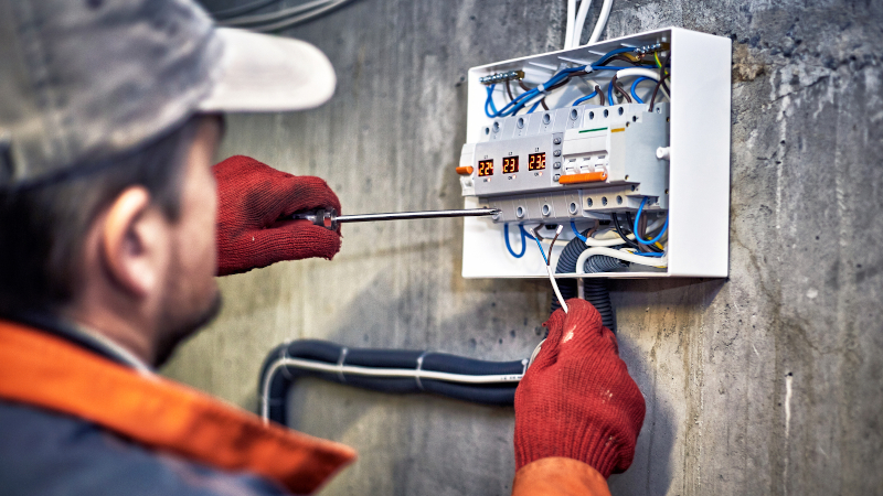 3 Signs Your Facility Needs Electrical Repair